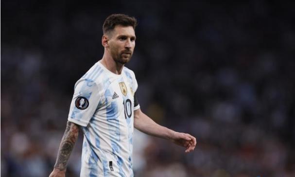 首位抵华外援！青岛弃将因伤被顶掉位置，邱彪能让他重回巅峰？